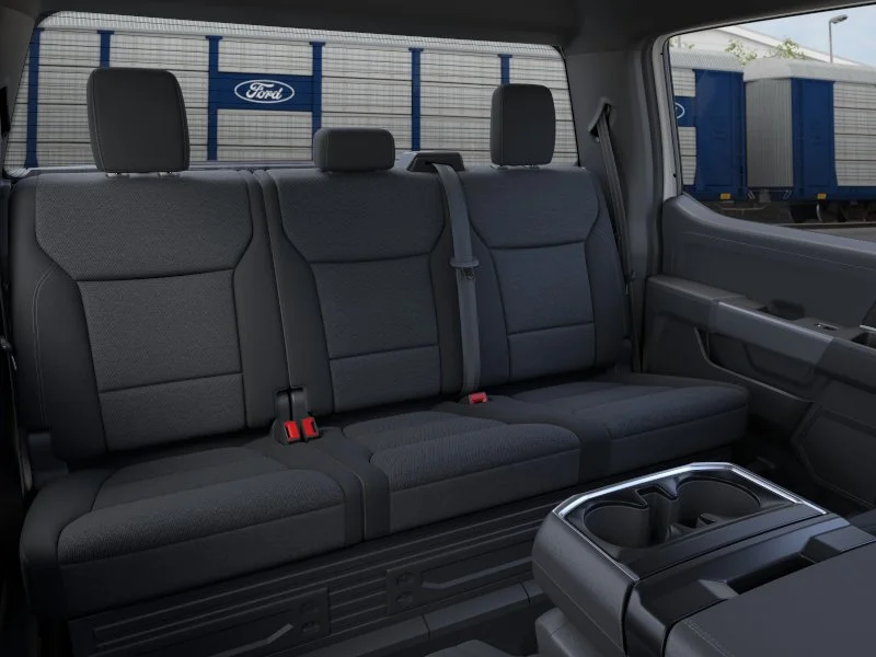 New 2026 Oxford White Ford XLT image 11