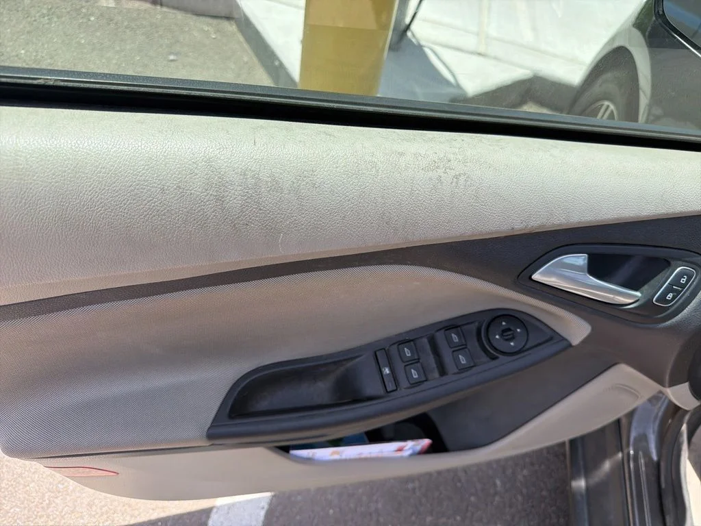 Used 2016 Gray Ford SE image 25