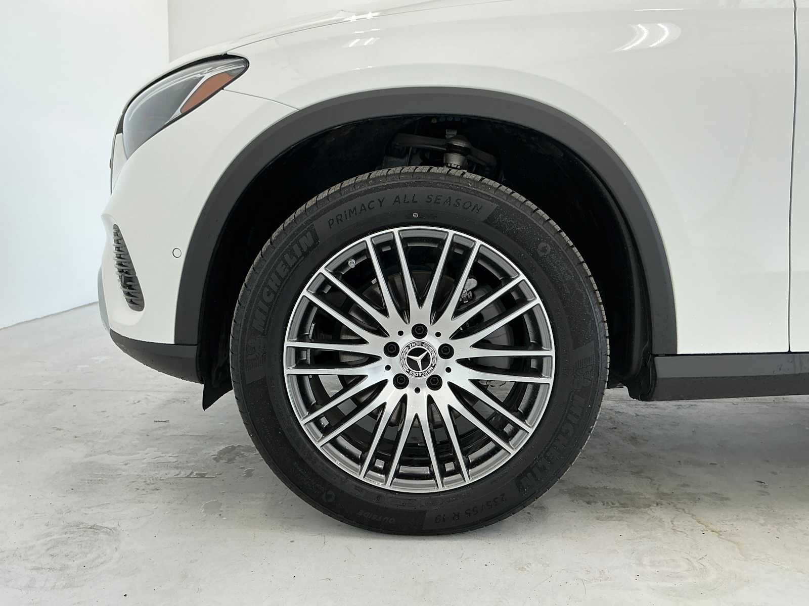 Certified Used 2026 Polar White Mercedes-Benz GLC 300 image 8