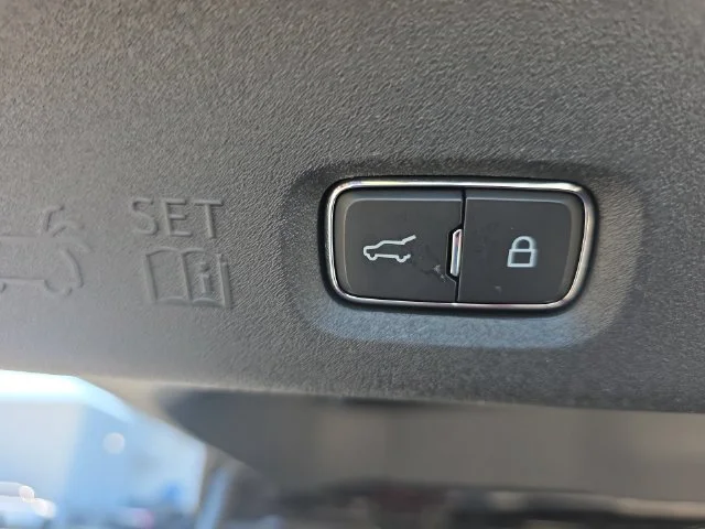 Used 2025 Black Ford Platinum image 15