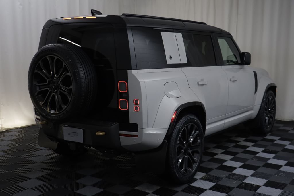 New 2026 Borasco Grey LAND ROVER  OCTA image 21