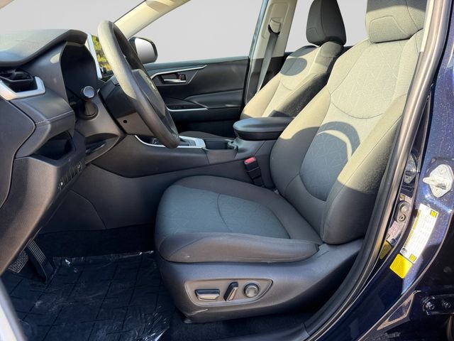 2023 Toyota RAV4 XLE - Photo 10