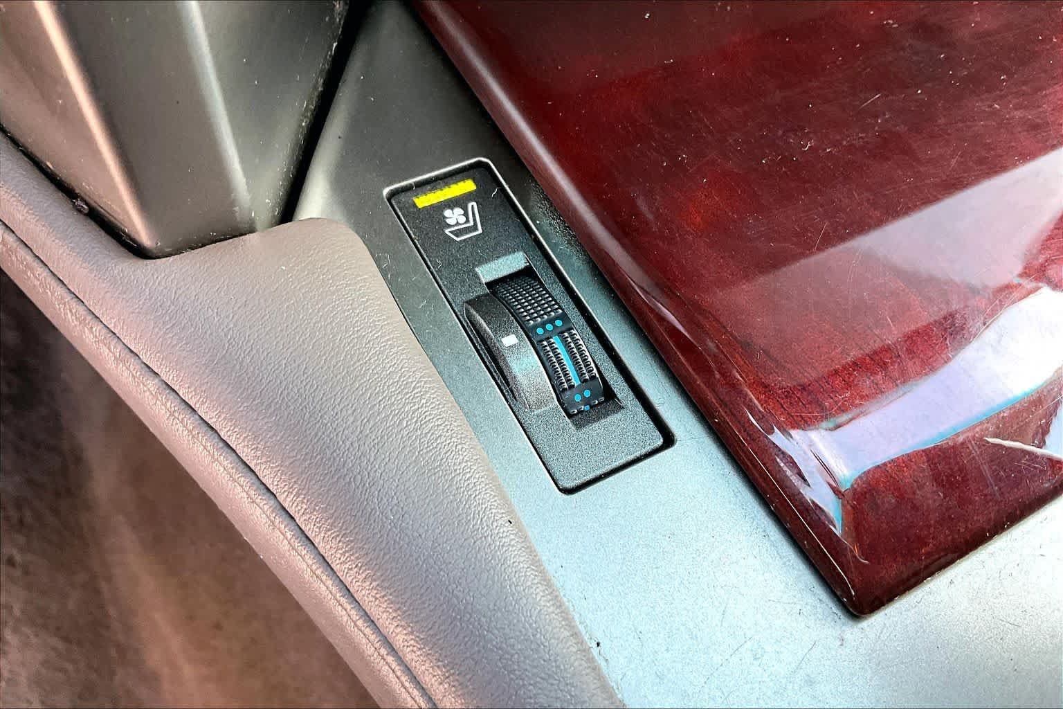 Used 2013 Knights Armor Pearl Lexus  image 31