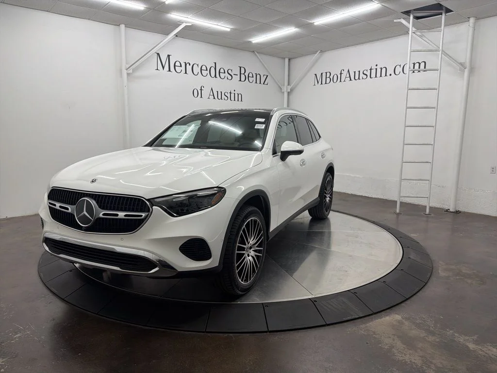 Used 2026 White Mercedes-Benz GLC 300 image 3
