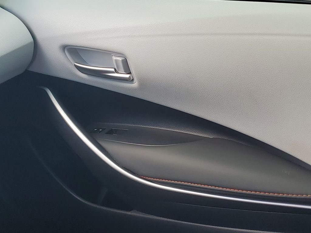 2025 Toyota Corolla FX - Photo 13
