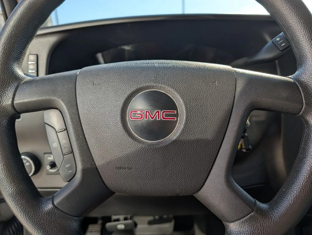 Used 2020 White GMC Work Van image 15