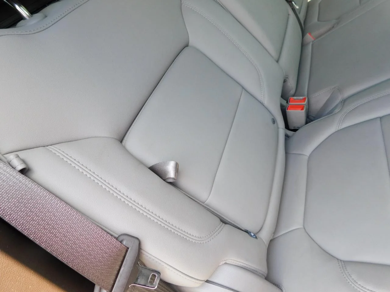 Used 2020 Silver Chevrolet 4WD CREW CAB 147 in LT image 15