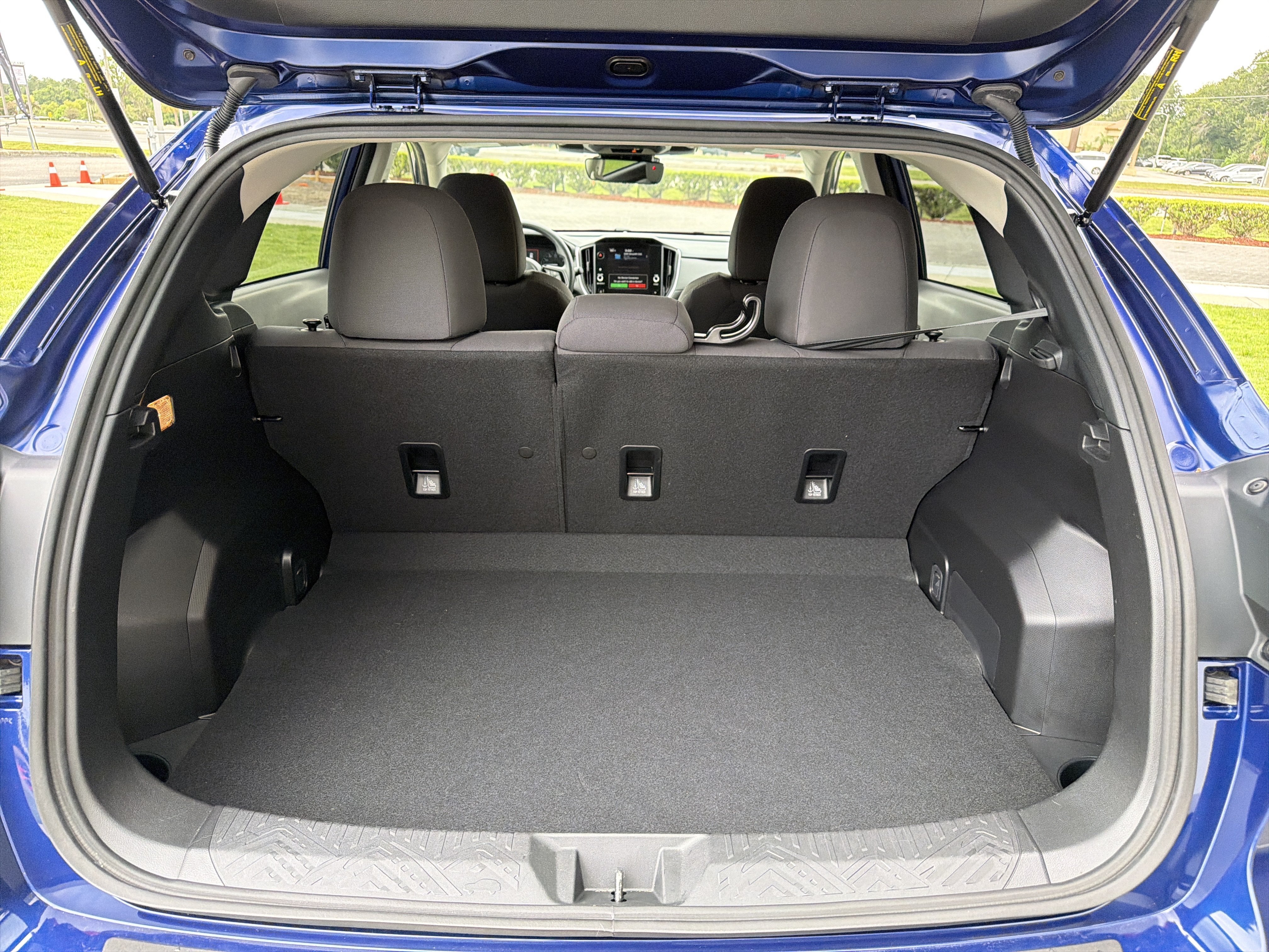 Certified Used 2025 Sapphire Blue Pearl Subaru Premium image 16