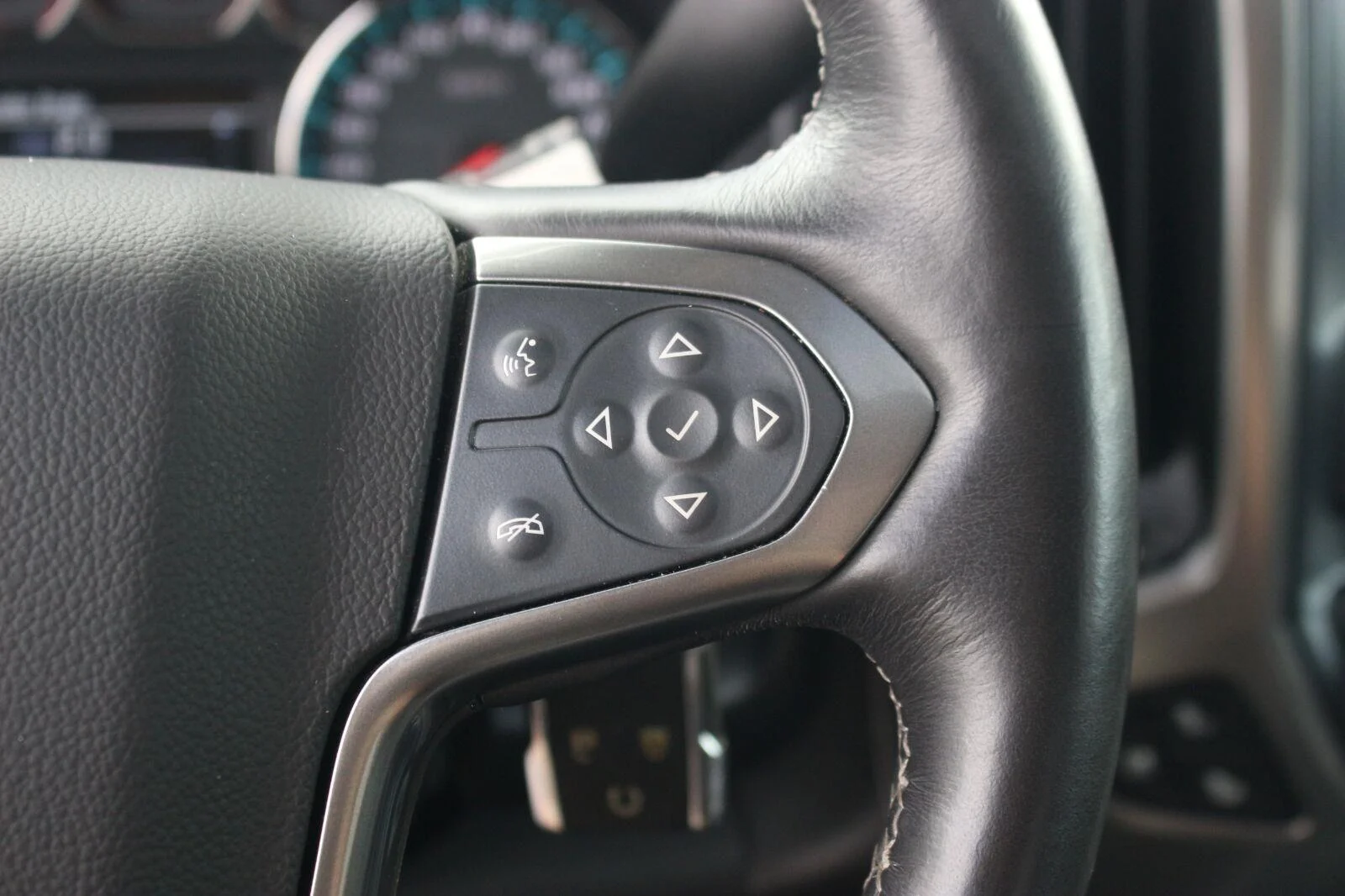 Used 2017 SUMMIT WHITE Chevrolet LTZ image 21