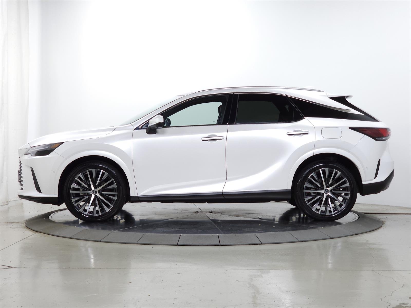 Certified Used 2026 White Lexus PREMIUM PLUS image 5