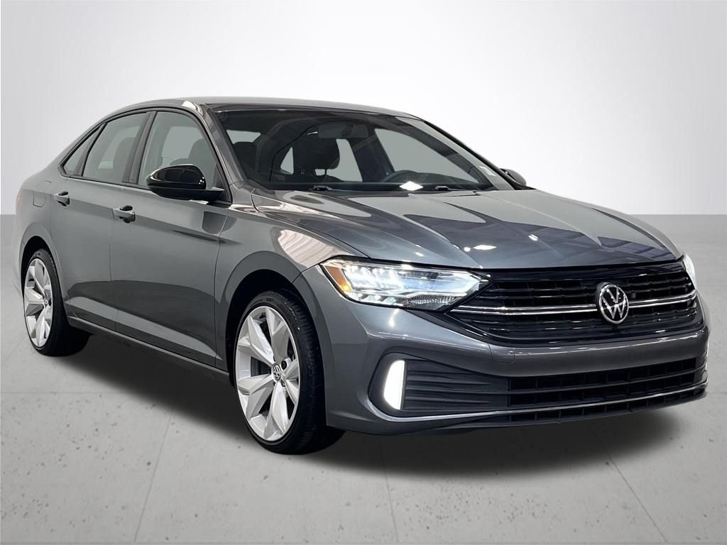 Used 2022 Platinum Gray Metallic Volkswagen 1.5T Sport image 8