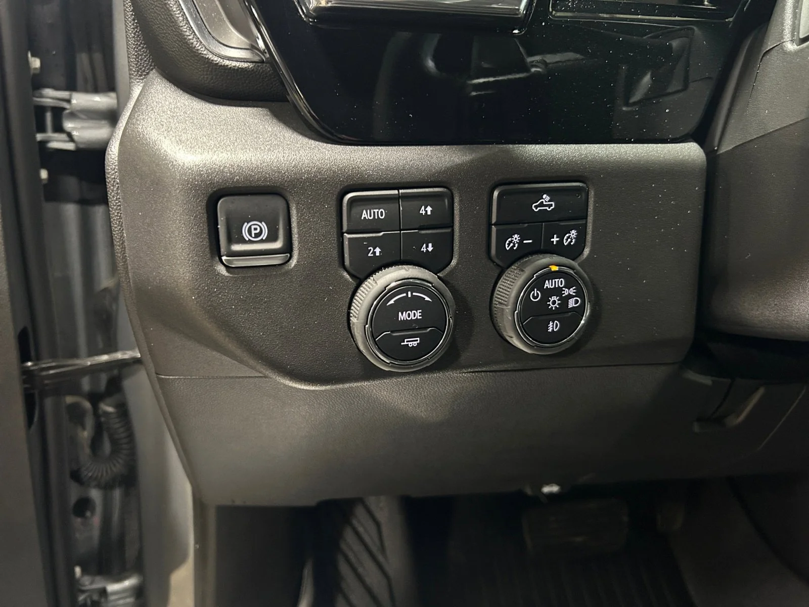 Used 2025 Silver Chevrolet LT Trail Boss Crew Cab image 16