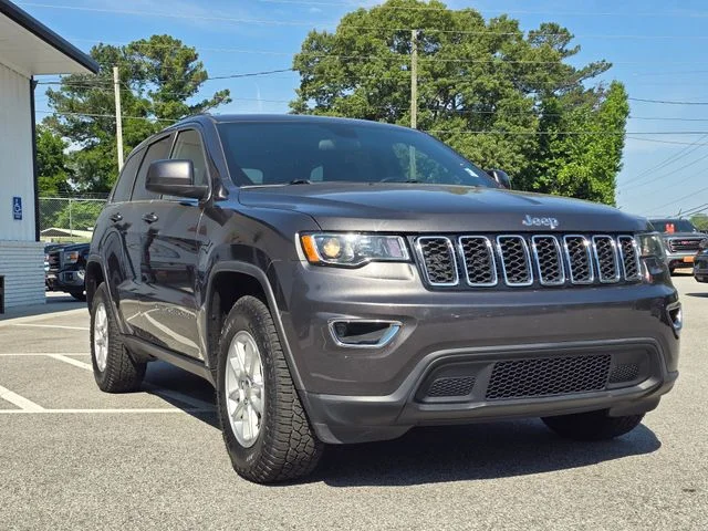 Used 2020 Gray Jeep Laredo E image 7