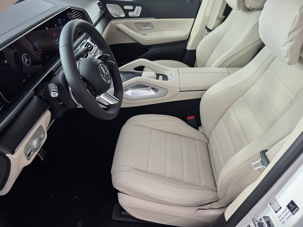 New 2026 Polar White Mercedes-Benz GLS 450 image 23