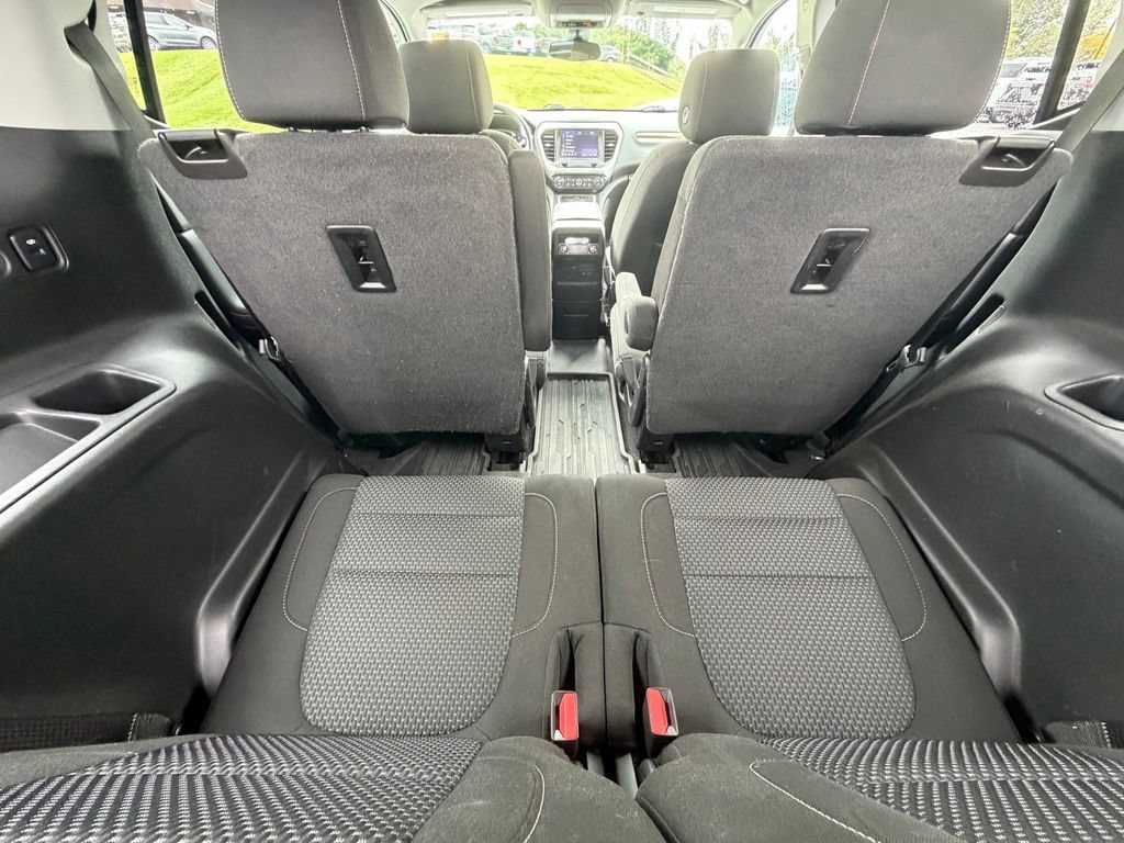 Used 2022 Summit White GMC SLE image 51