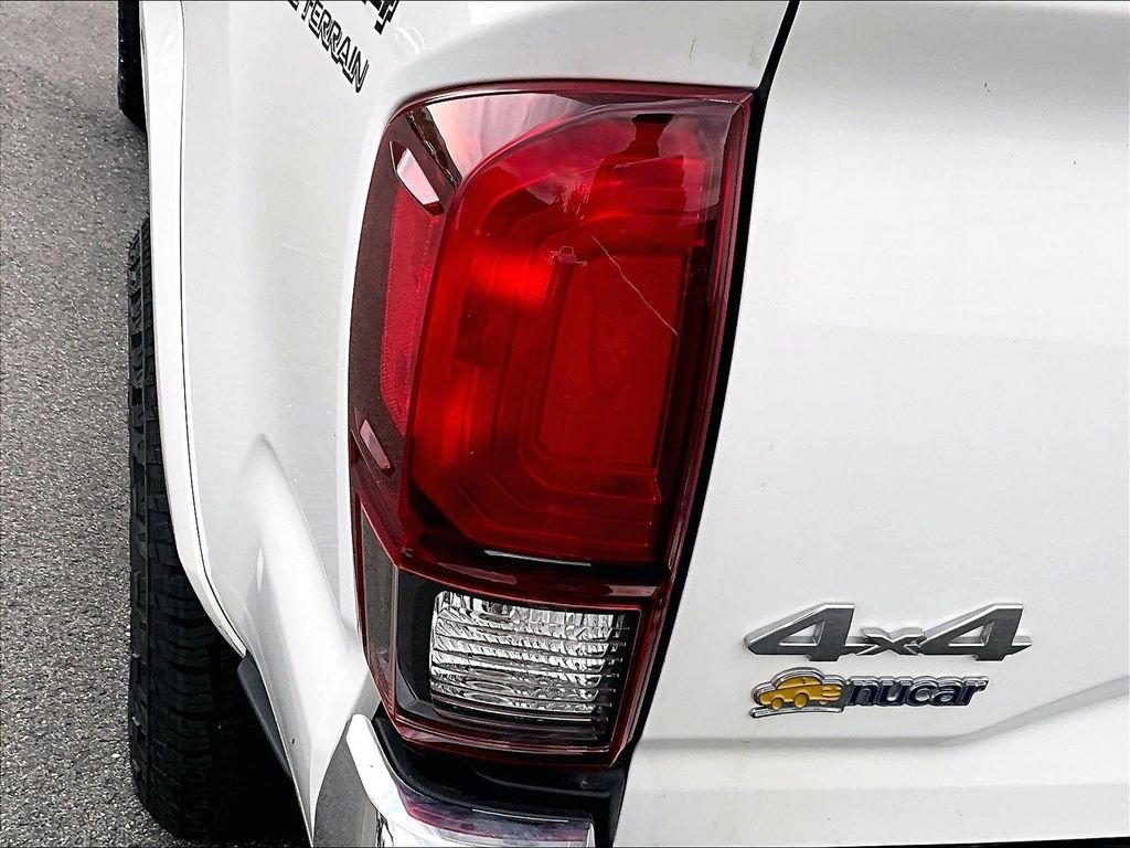 Used 2019 Super White Toyota SR5 image 32