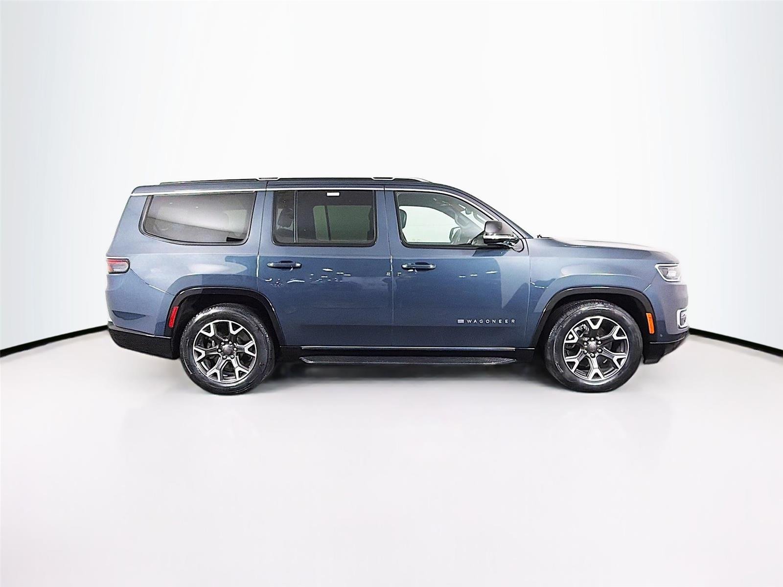 Used 2024  Jeep Series III image 8