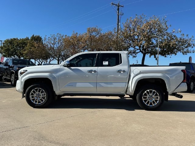New 2026 Wind Chill Pearl <sup>1</sup> Toyota  Limited image 2