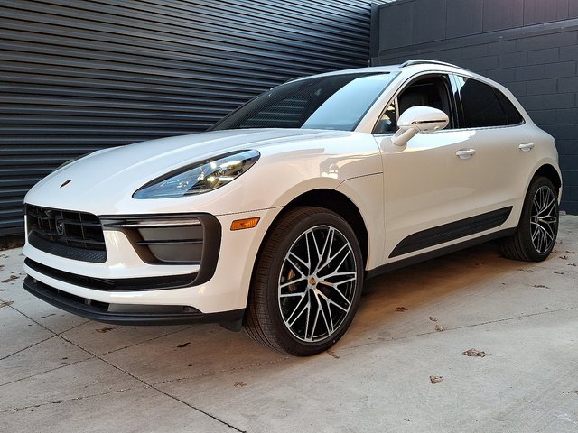 2026 Porsche Macan 