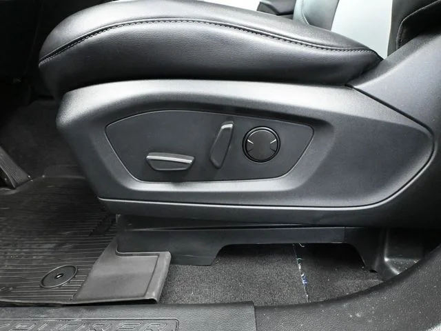2024 Ford Explorer XLT - Photo 23