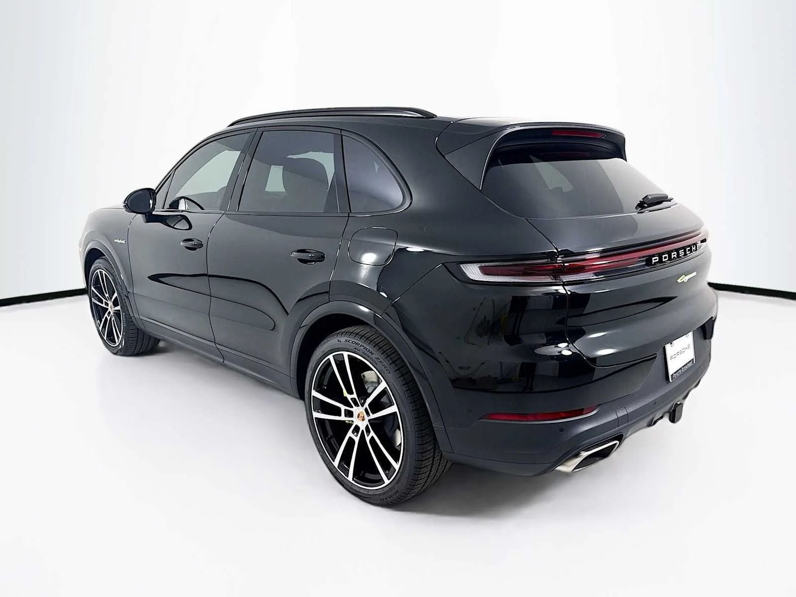 New 2026 Chromite Black Metallic Porsche E-Hybrid image 3