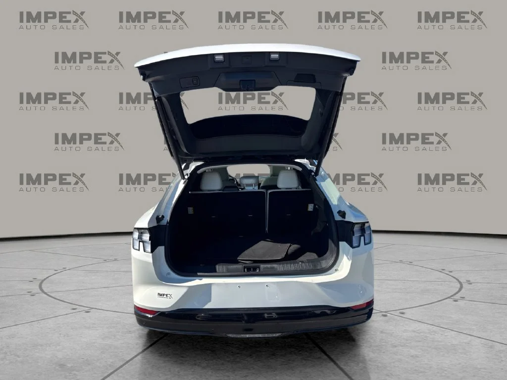 Used 2023 White Ford Premium image 27