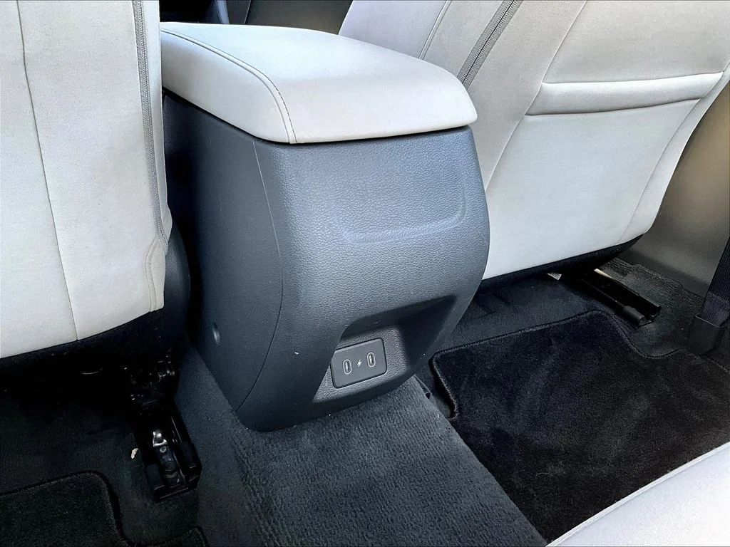 Certified Used 2024 Black Hyundai SEL image 10