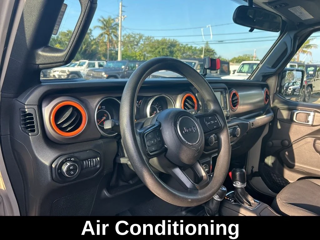 Used 2020 Beige Jeep Sport image 11