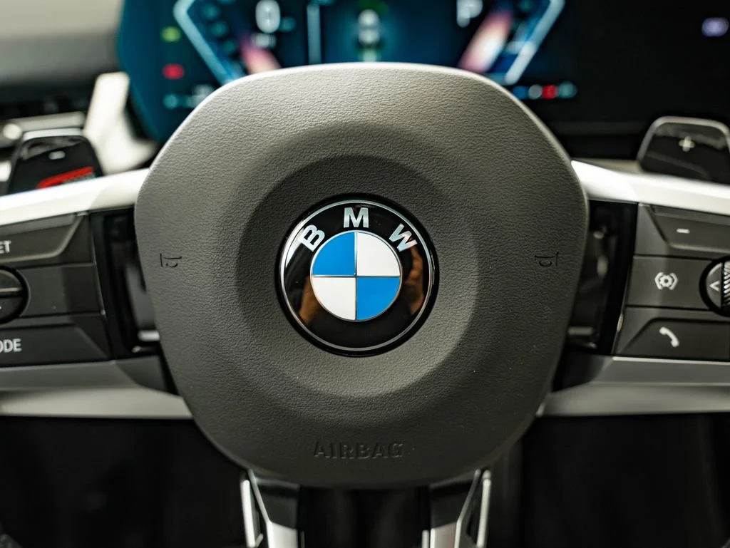 New 2026 Alpine White BMW xDrive28i image 30