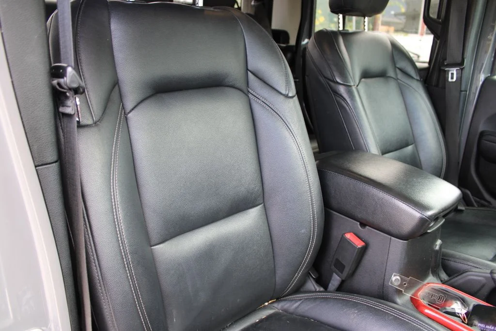 Used 2021 Gray Jeep Sport image 12