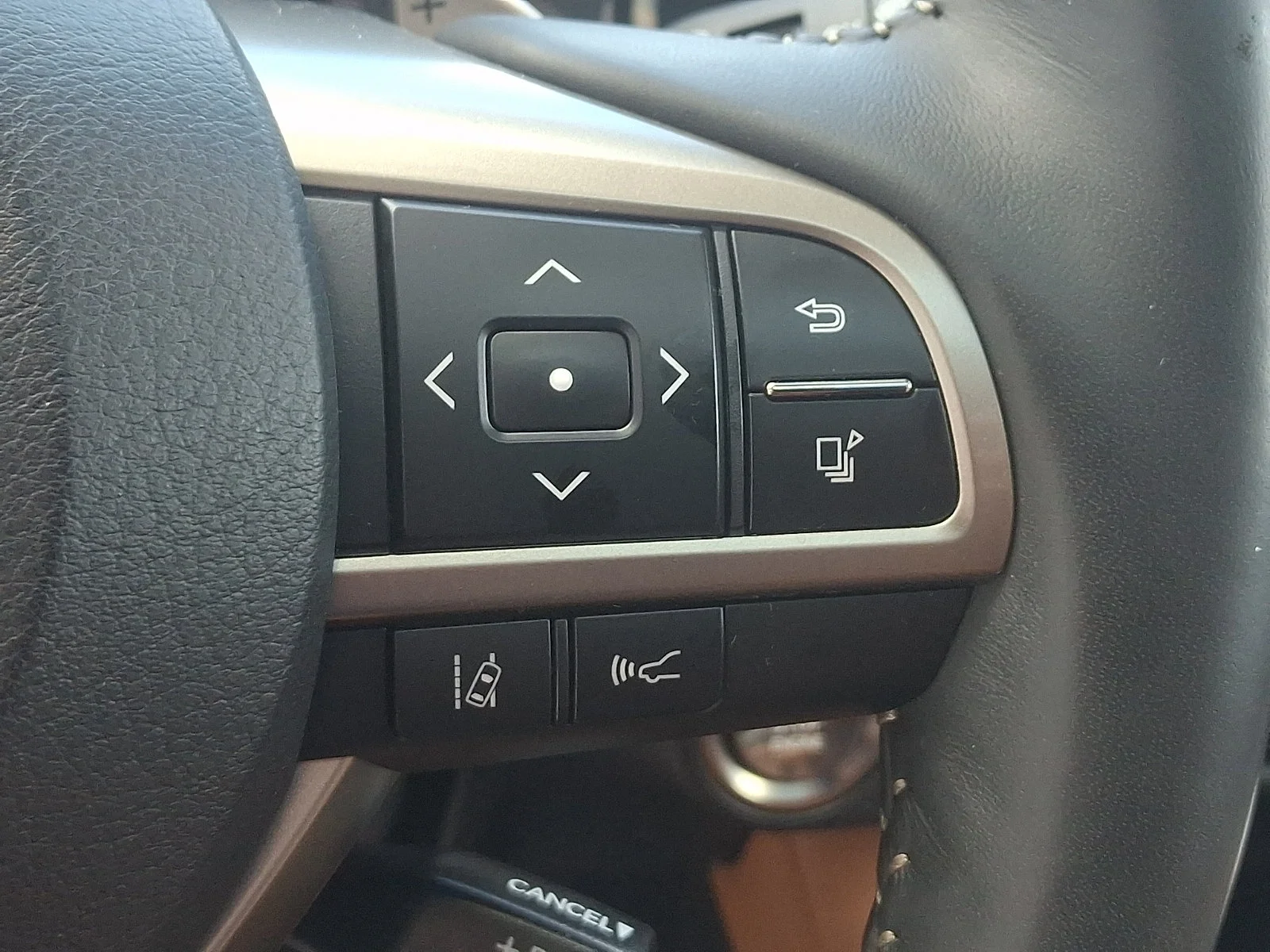 Used 2021 Atomic Silver - 1J7 Lexus  image 21