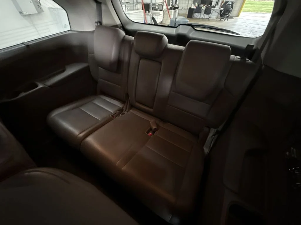 Used 2013 White Diamond Pearl Honda Touring Elite image 20