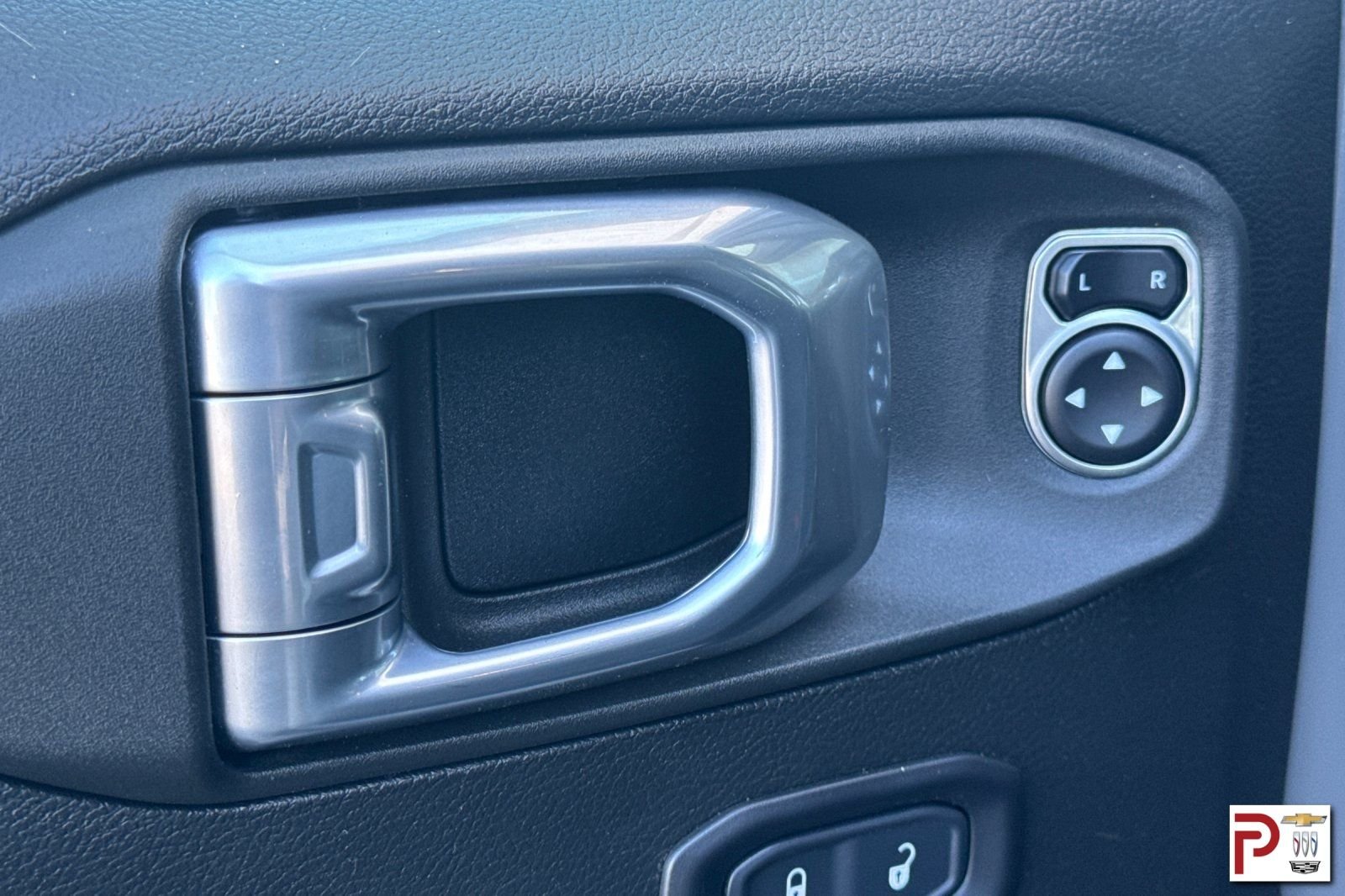 Used 2022 Gray Jeep Unlimited Rubicon image 13