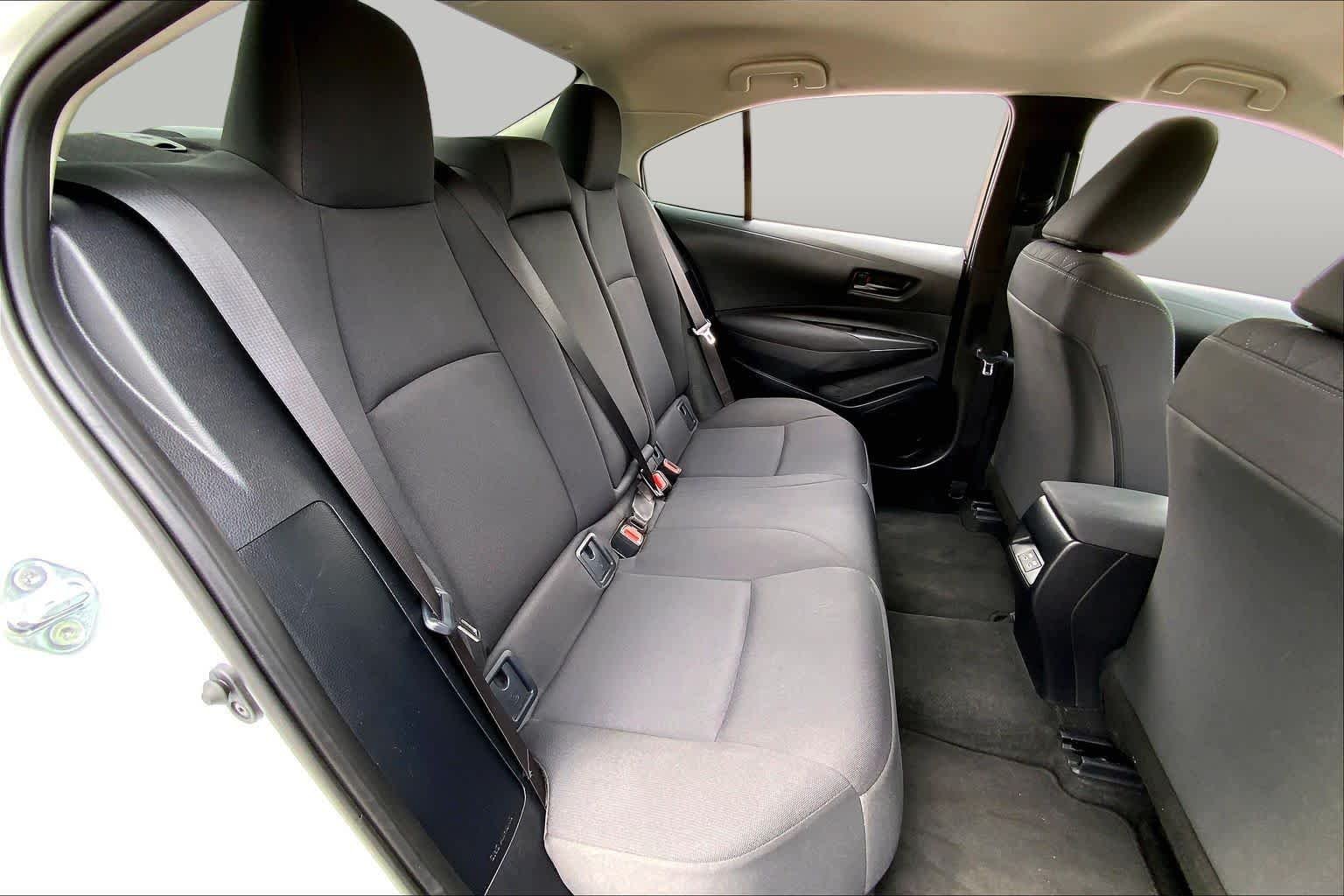 Used 2026 Ice Cap Toyota LE image 19