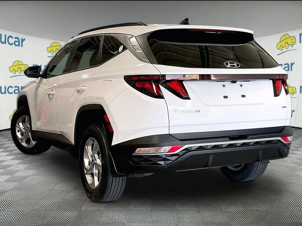 Used 2024 White Hyundai SEL image 4