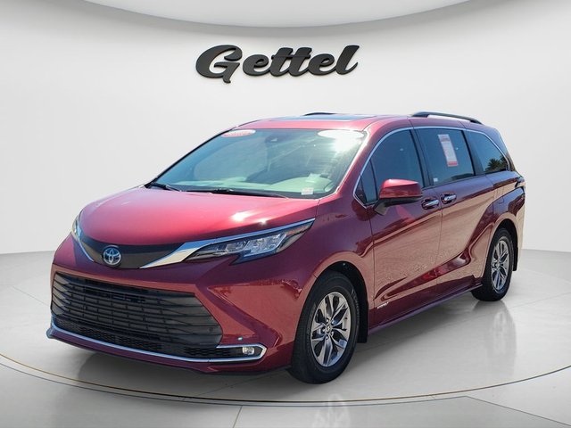2021 Toyota Sienna XLE