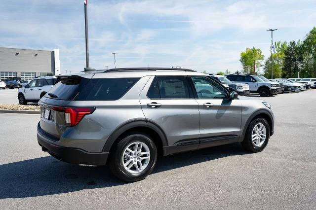 New 2026 Carbonized Gray Metallic Ford Active image 10