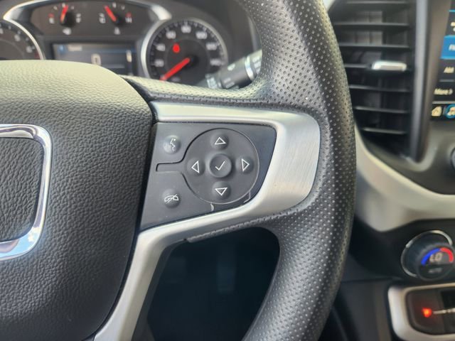 Used 2023 Summit White GMC SLE image 31