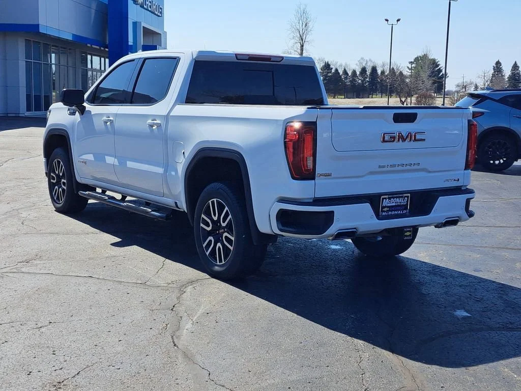 Used 2023 Summit White GMC AT4 image 4