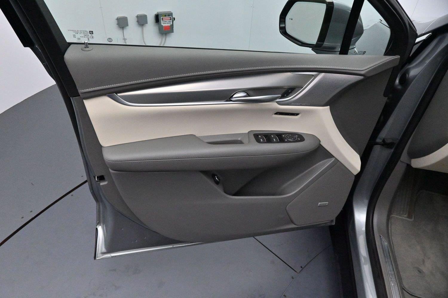 Used 2024 Argent Silver Metallic Cadillac Premium Luxury image 9