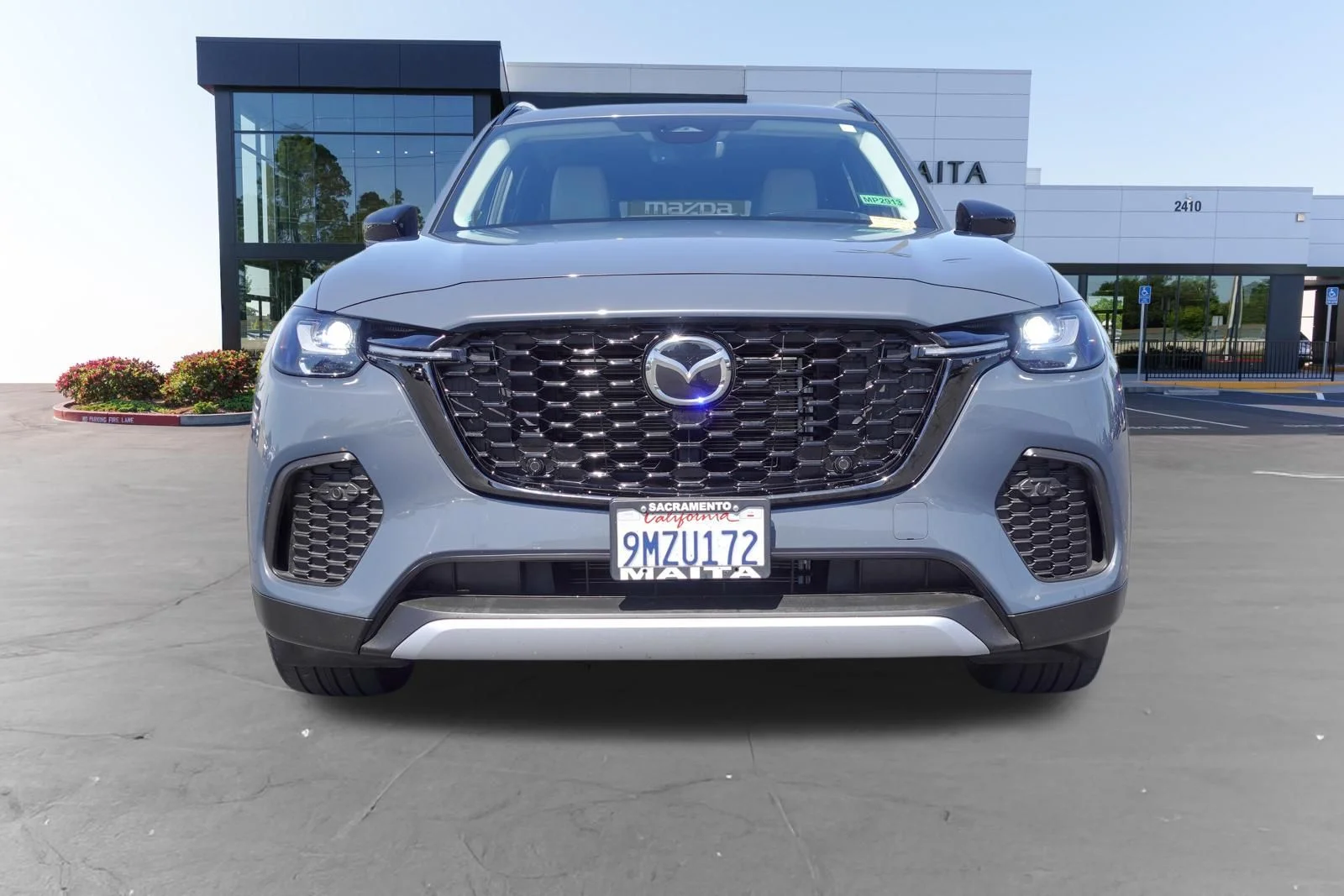 Certified Used 2025 Polymetal Gray Metallic Mazda Premium image 9