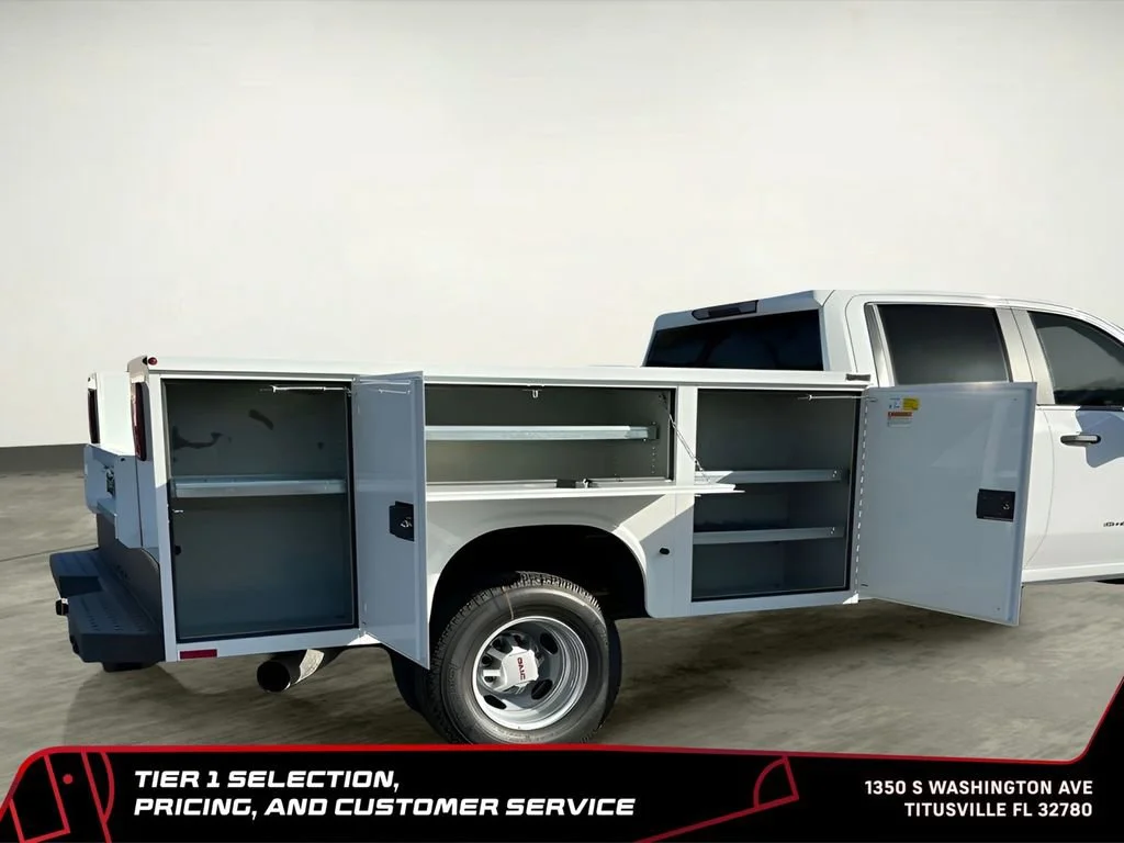 New 2026 Summit White GMC Pro image 11