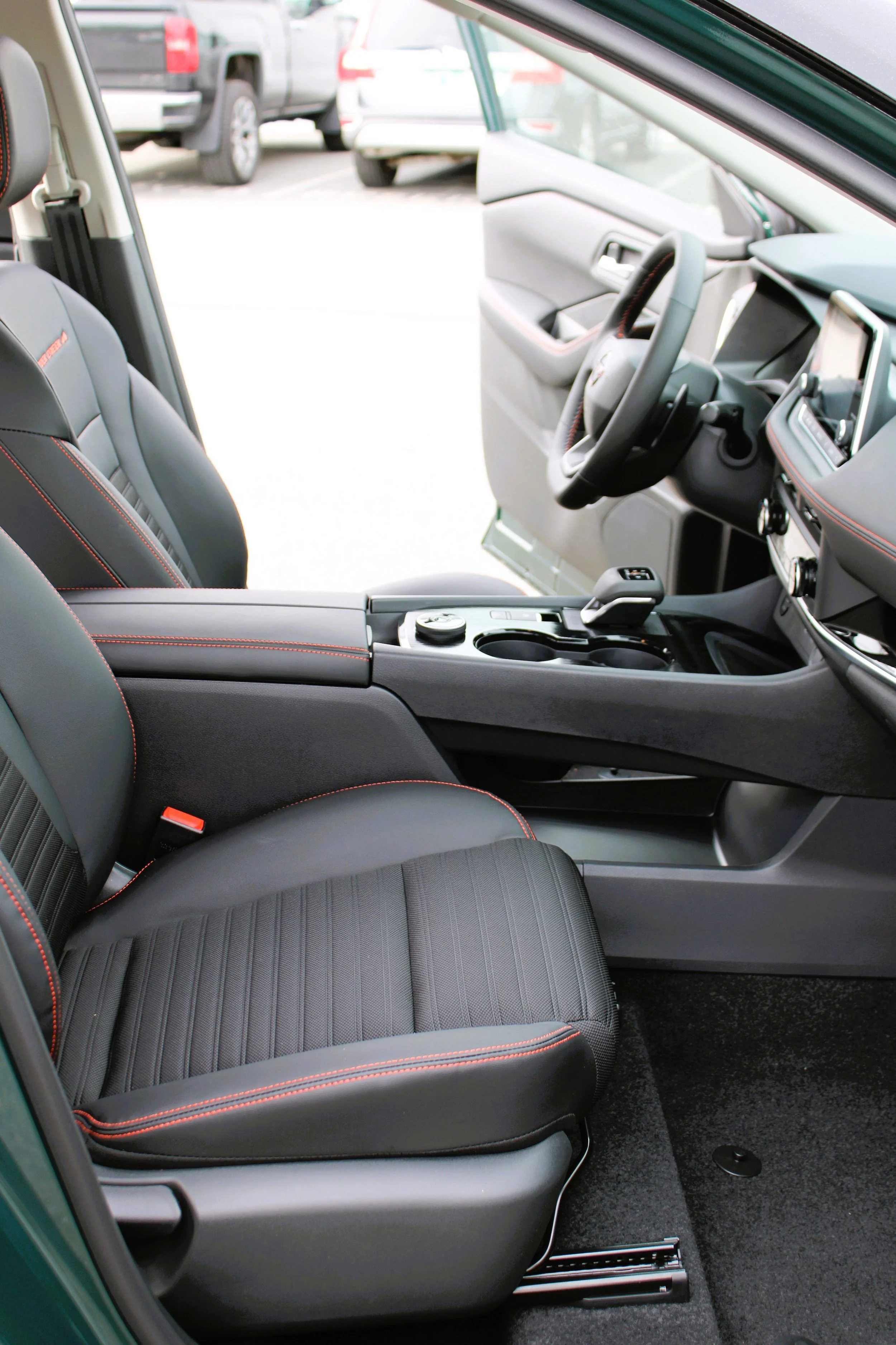 New 2026 Obsidian Green Pearl Nissan Rock Creek® image 15
