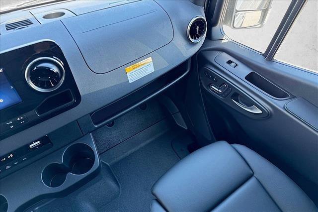 New 2026 Silver Gray Mercedes-Benz  image 47