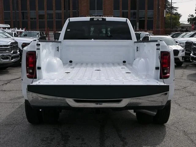 New 2026 Bright White Clear-Coat Exterior Paint RAM TRADESMAN image 6