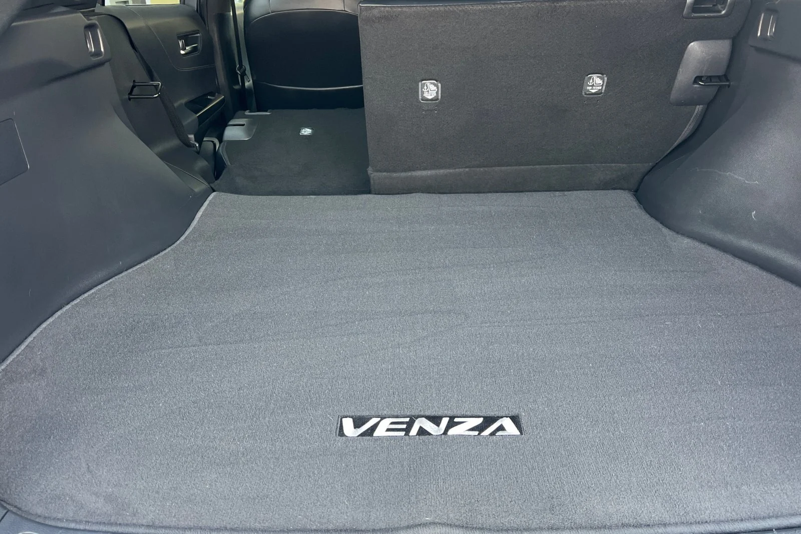 Used 2021 Coastal Gray Metallic Toyota XLE image 15