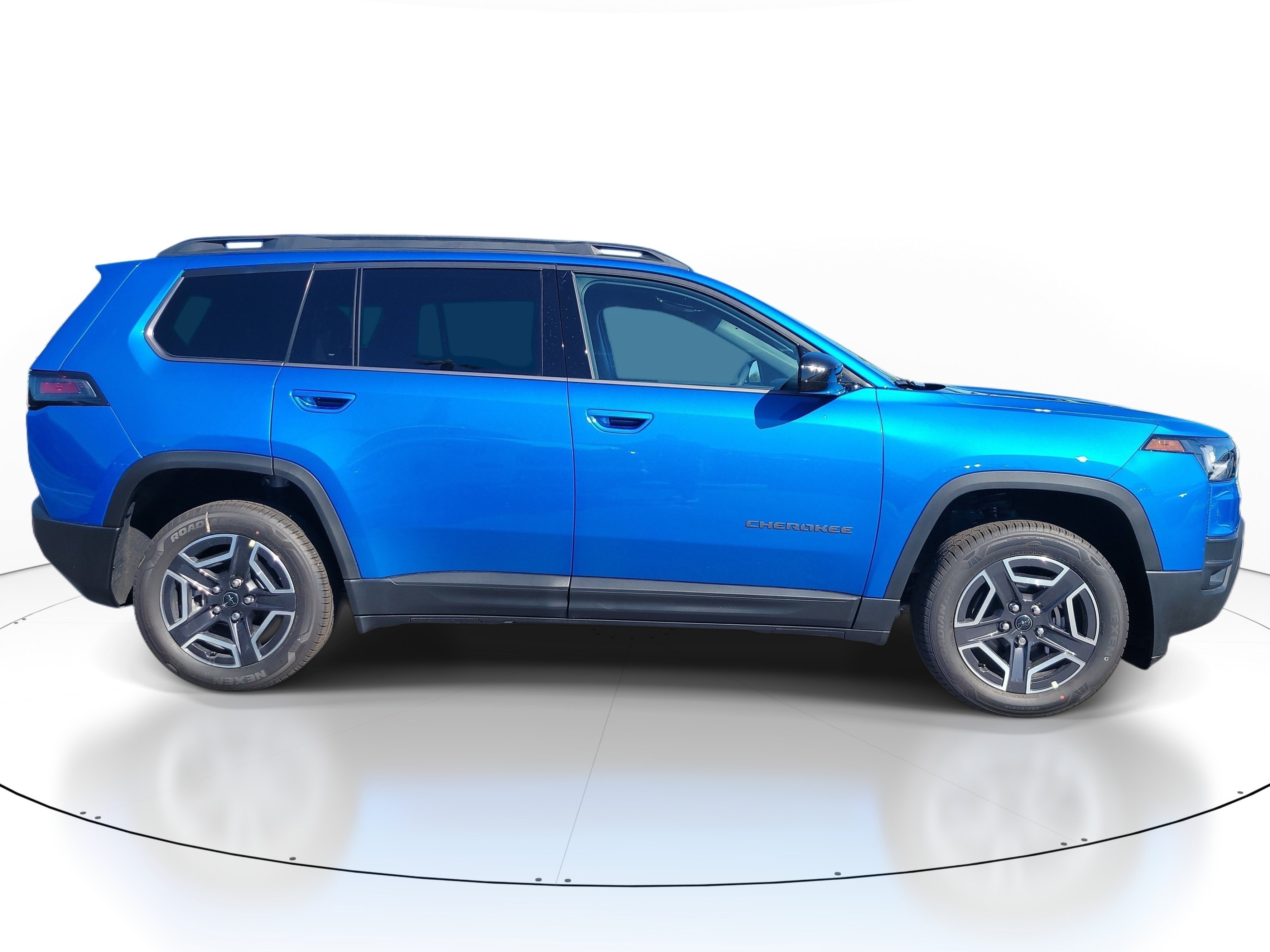 New 2027 Hydro Blue Pearl-Coat Paint Jeep Laredo image 4