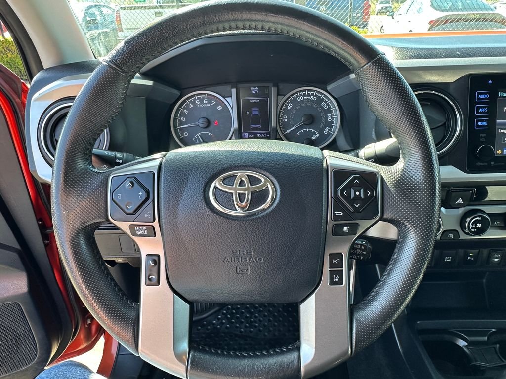 Used 2018 Red Toyota SR5 image 20