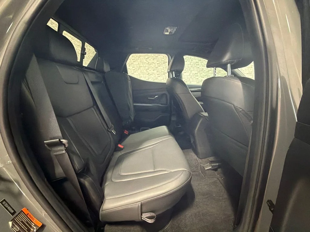 Used 2024 Hampton Gray Hyundai XRT image 12