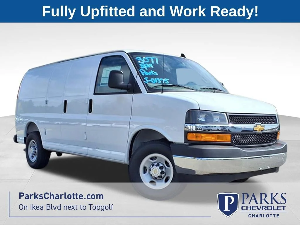 2026 Chevrolet Express 2500 Work Van HD's photo